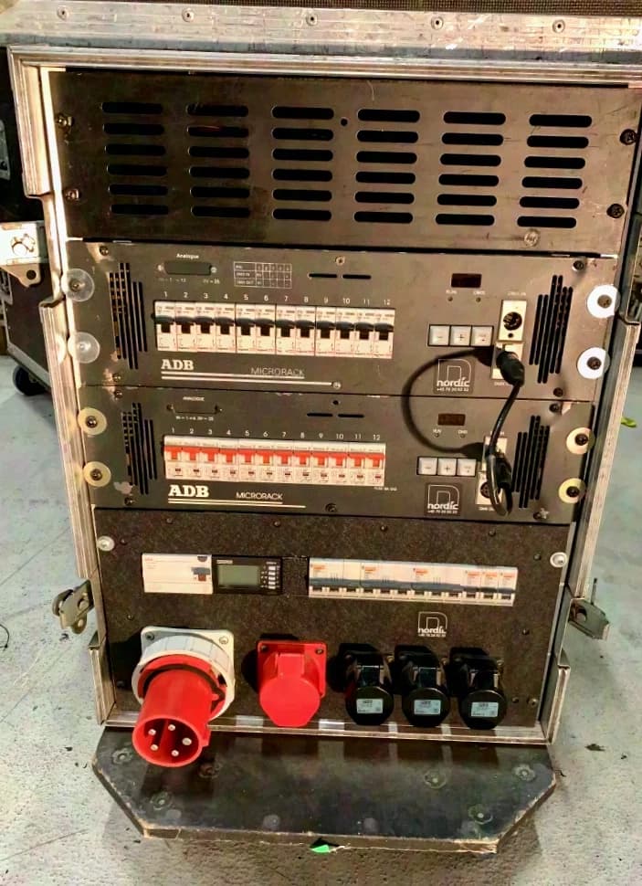 ADB Microrack 24 x 2Kw dæmper