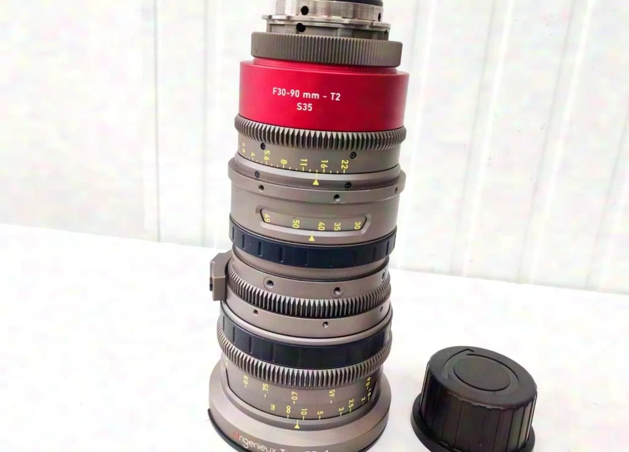 ANGENIEUX EZ.1 30-90mm S35
