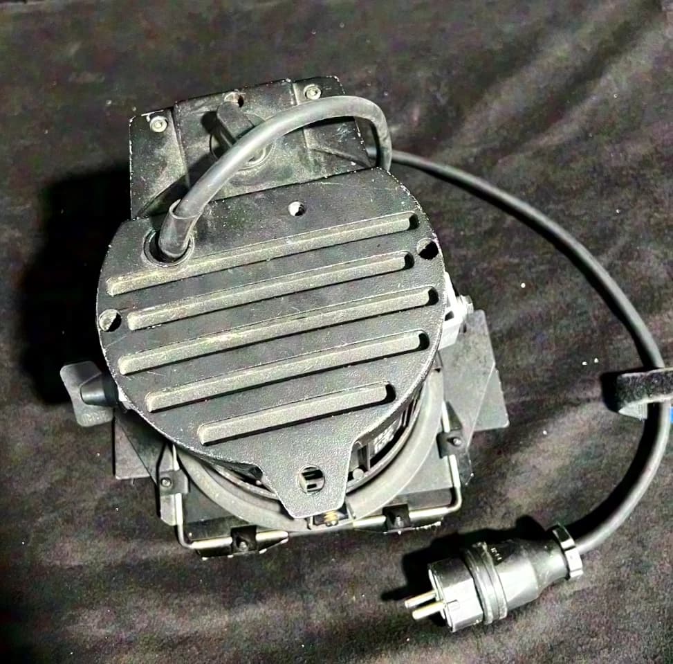 ARRI 650 Plus Schwarz, Silber