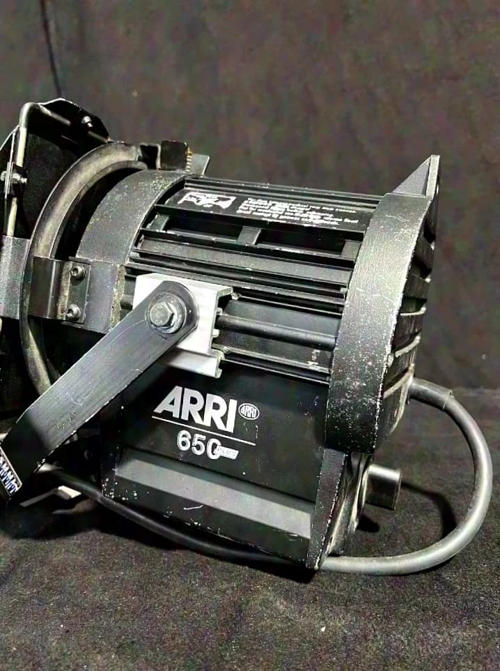 ARRI 650 Plus Schwarz, Silber