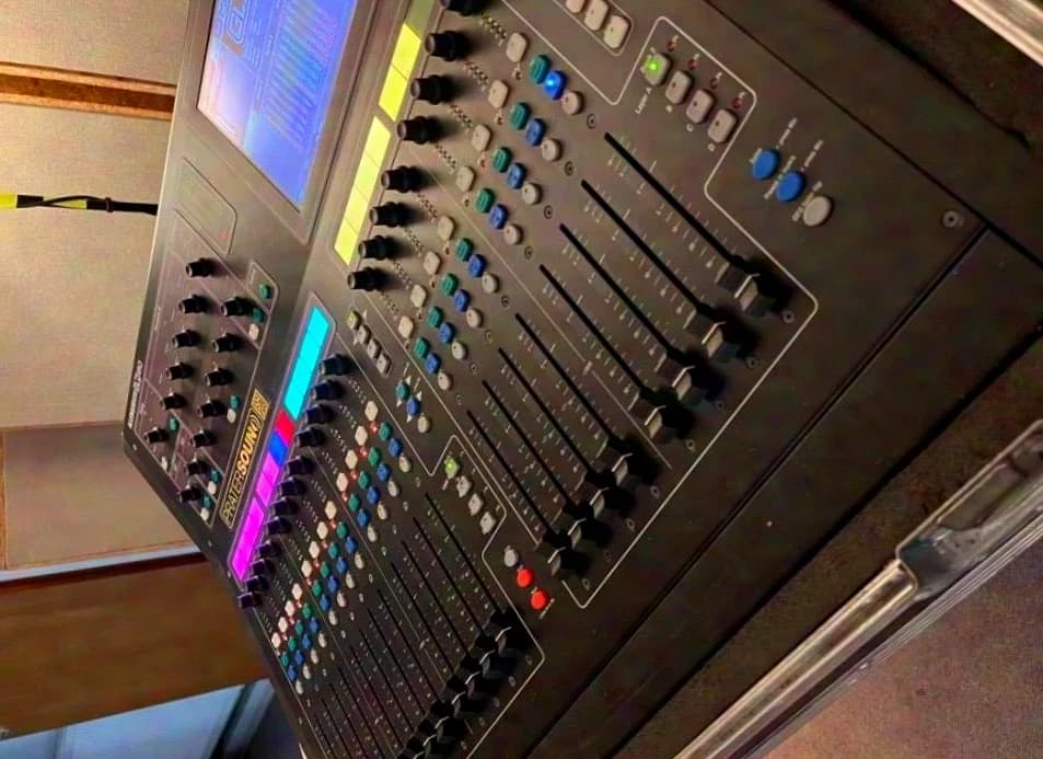 Allen&Heath GLD80 + Case