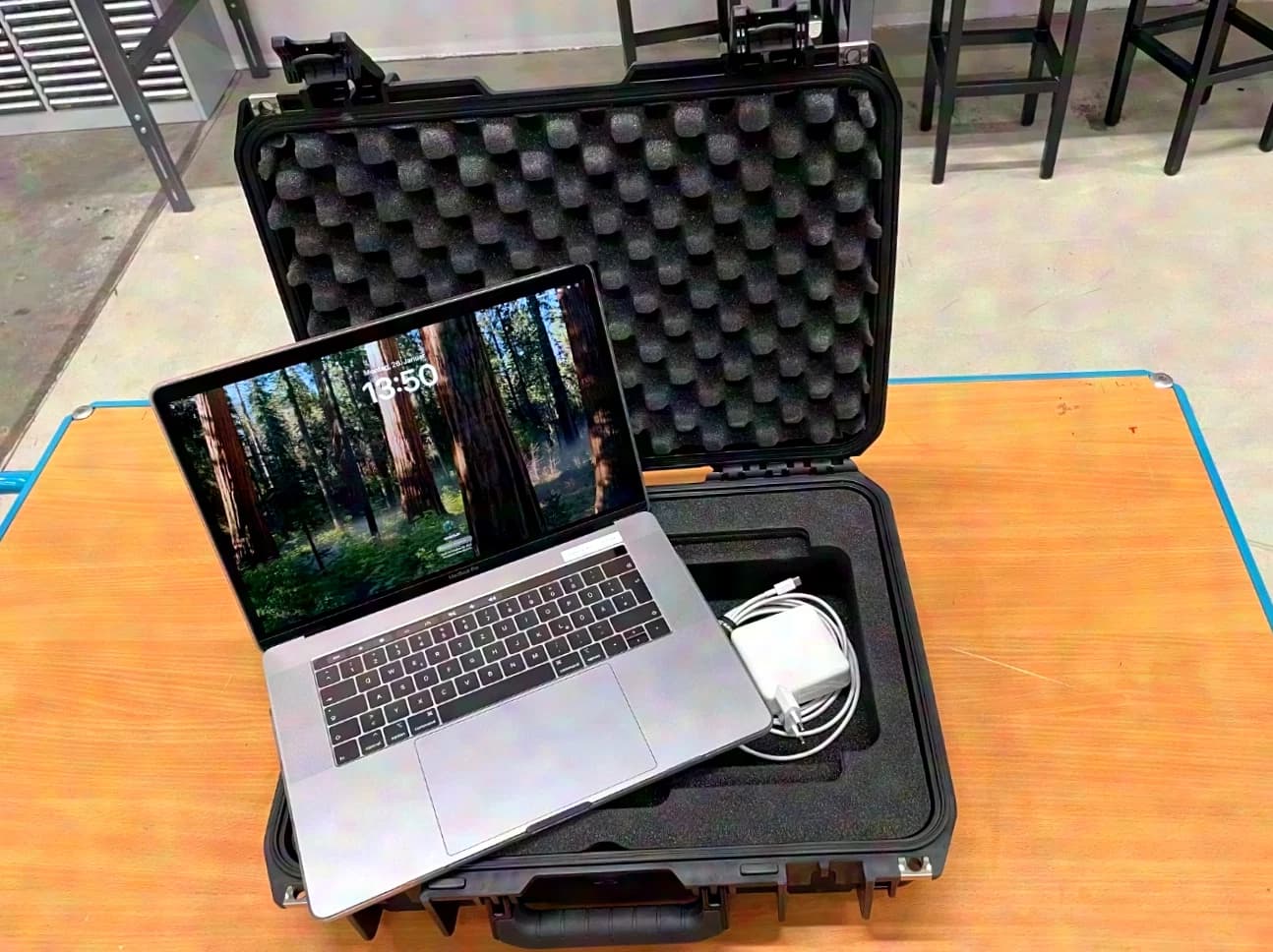 Apple MacBook Pro 15" MV902D/A