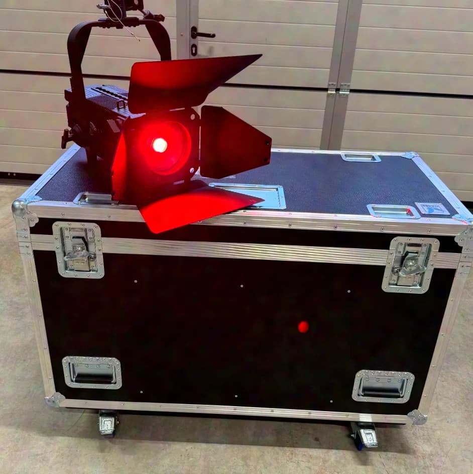Astera LeoFresnel AF250
