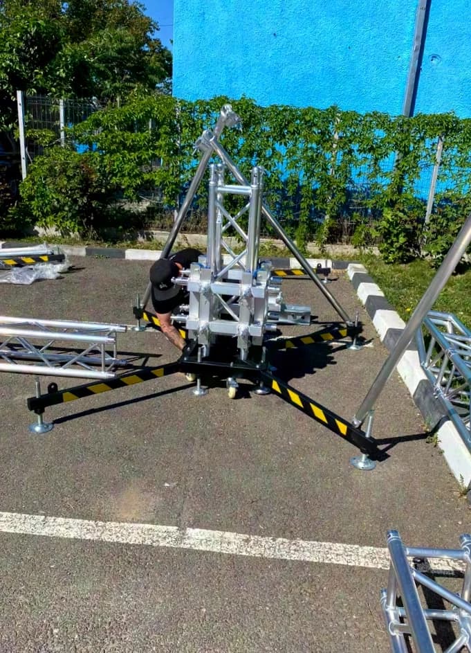 DSE STAGE ROOF 10MX8MX7M