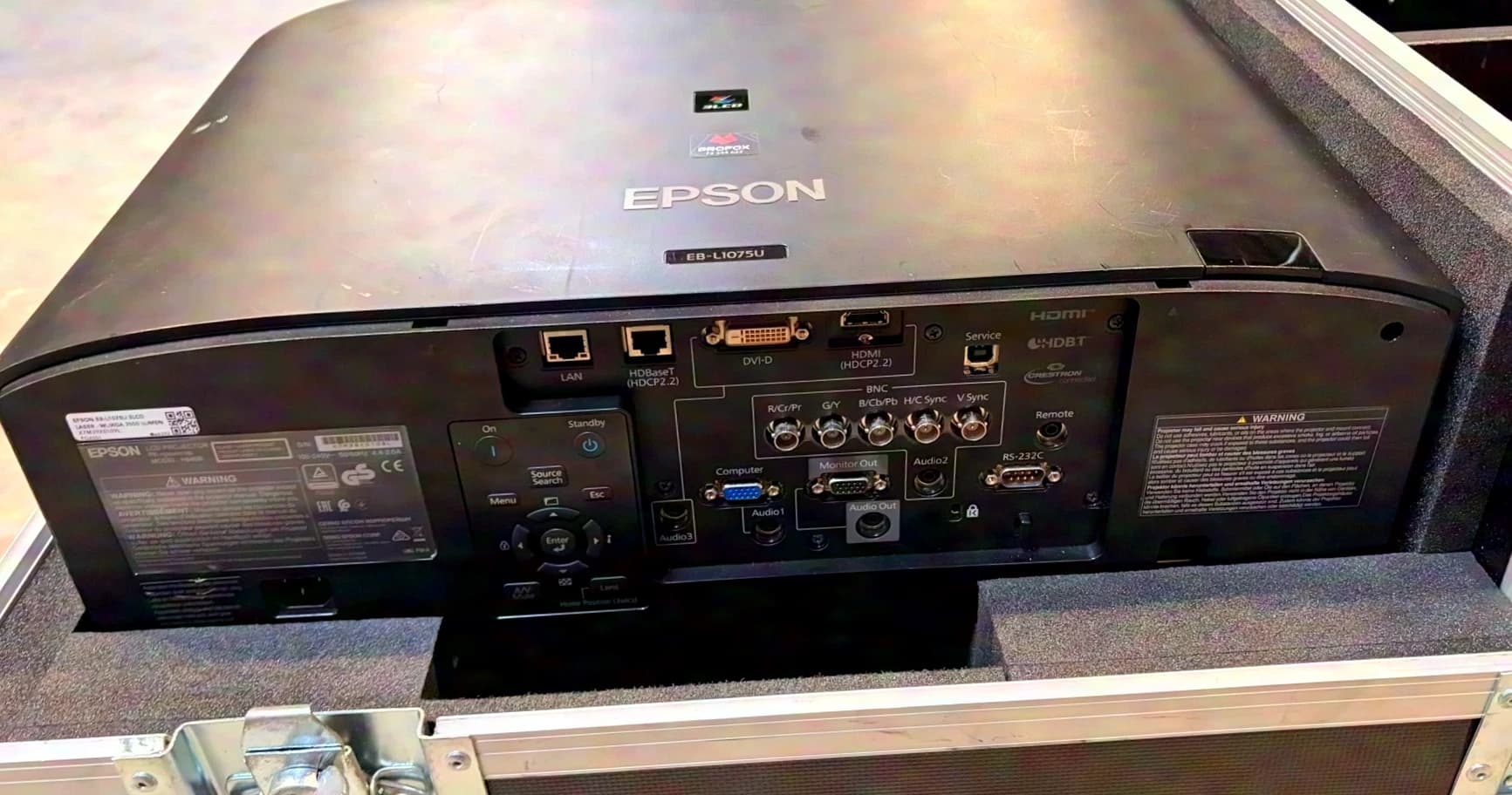 Epson EB-L1075