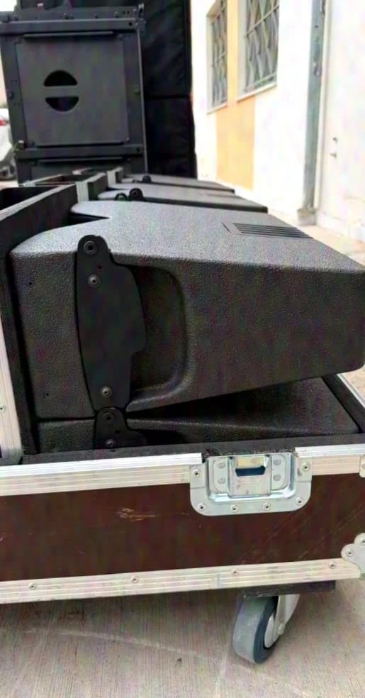 L-Acoustics KIVA II