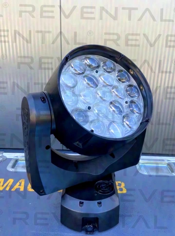 Martin MAC Aura XB LED Wash
