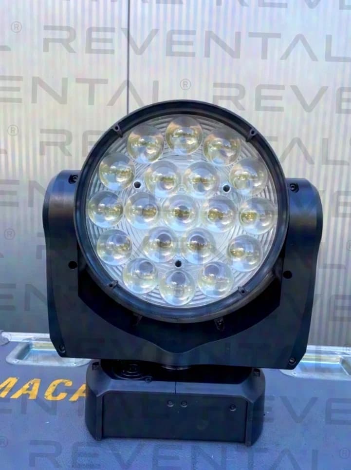 Martin MAC Aura XB LED Wash