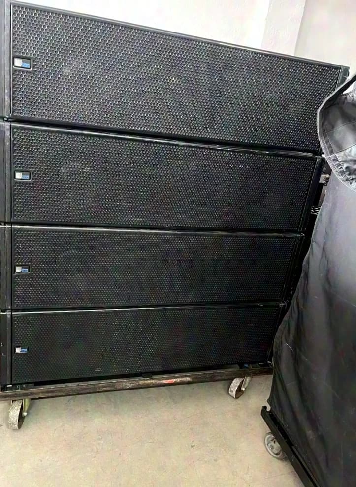 Meyer Sound Milo+700HP