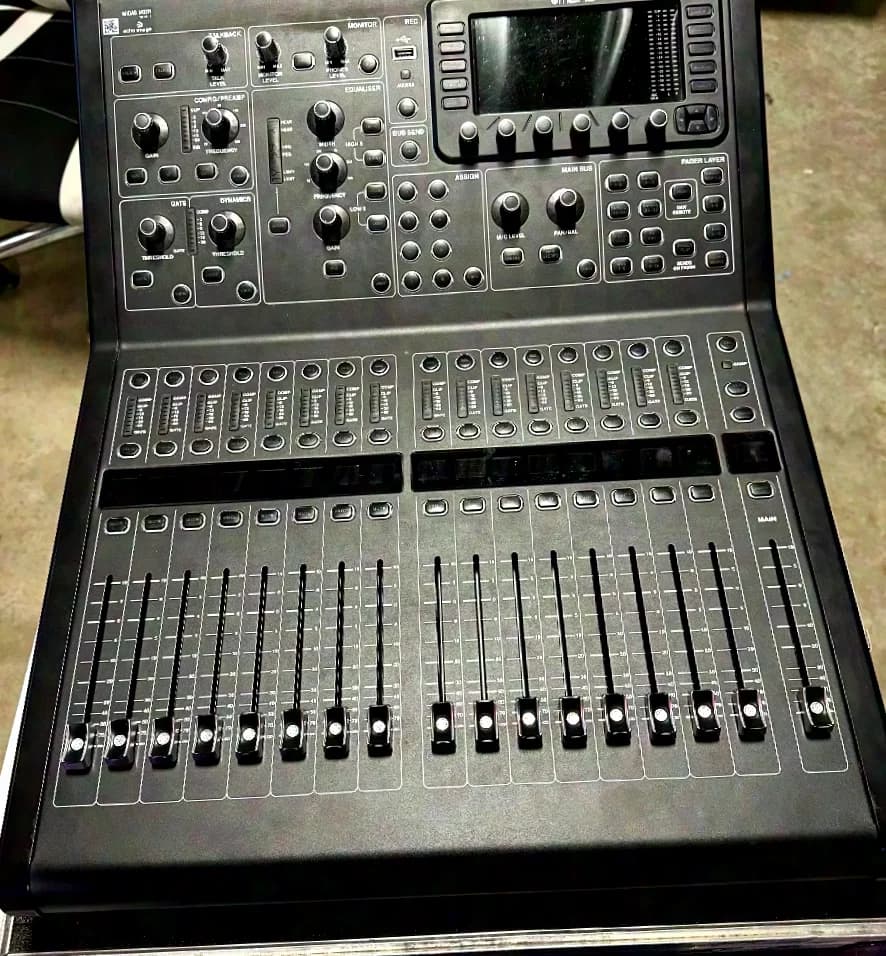 Midas M32R inkl. Case