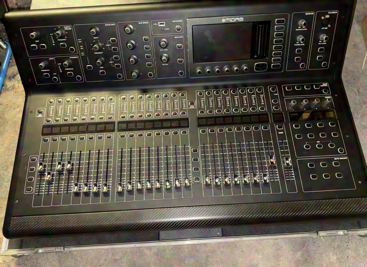 Midas M32