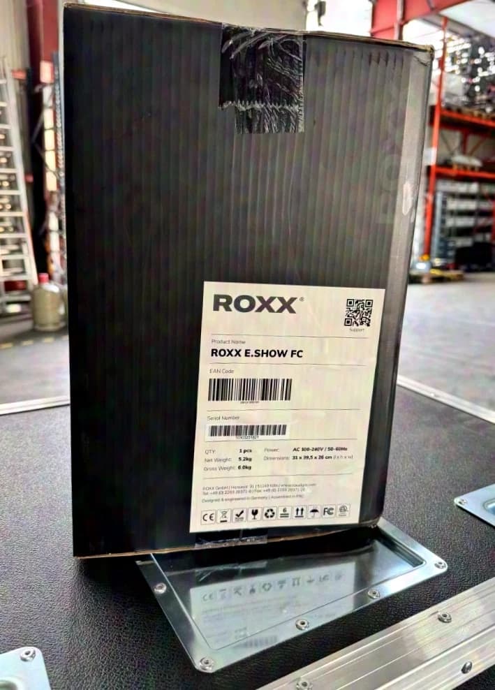 Roxx E.Show Full Color