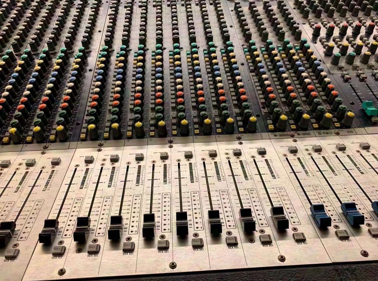 Soundcraft MH3 - 32+4 Set