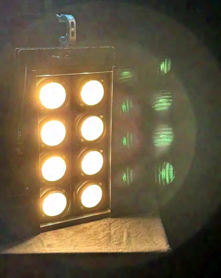 Thomas 8-Lite Blinder