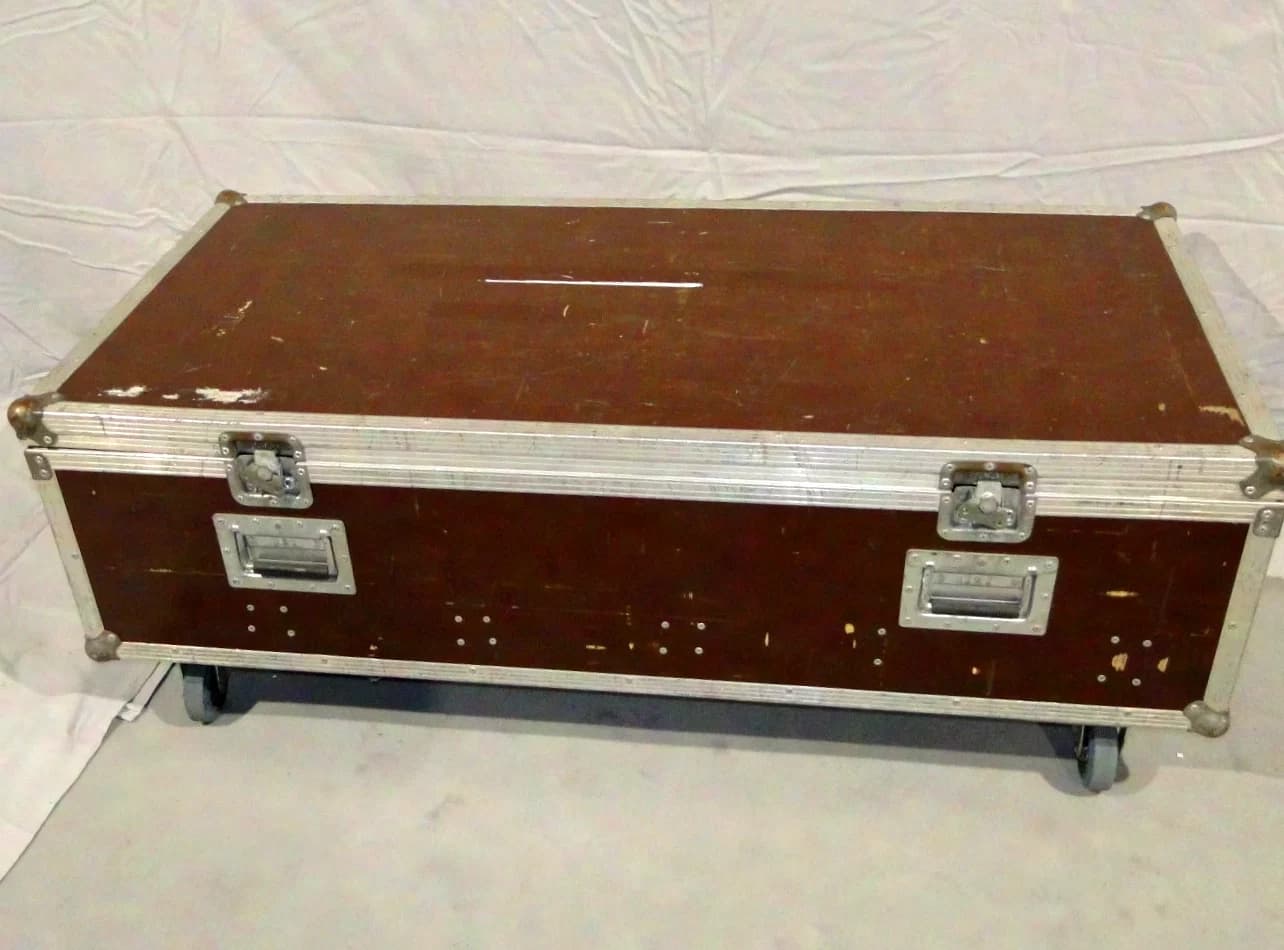 Truhencase Lampenkiste