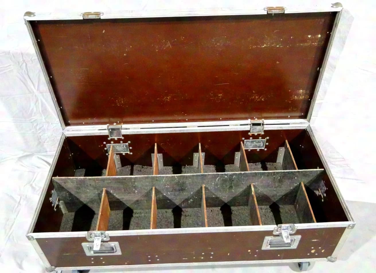 Truhencase Lampenkiste