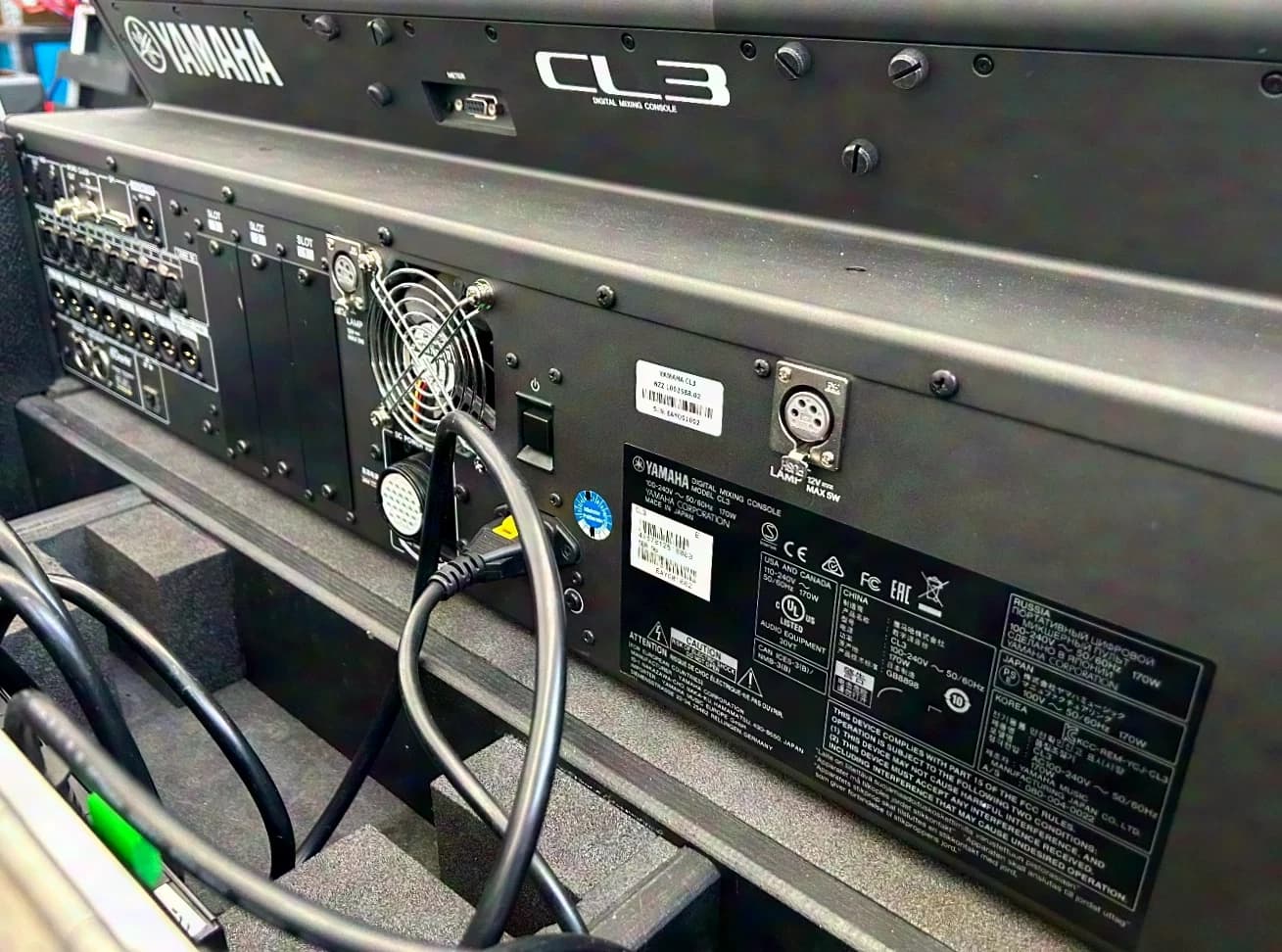 YAMAHA CL3 - Digitalmischpult