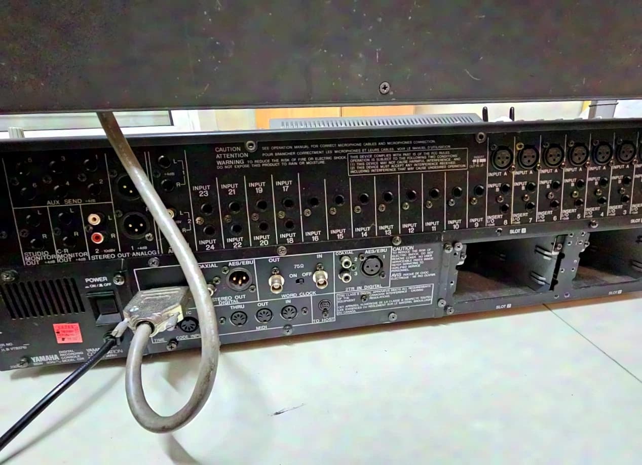 Yamaha 02R Inkl. Case