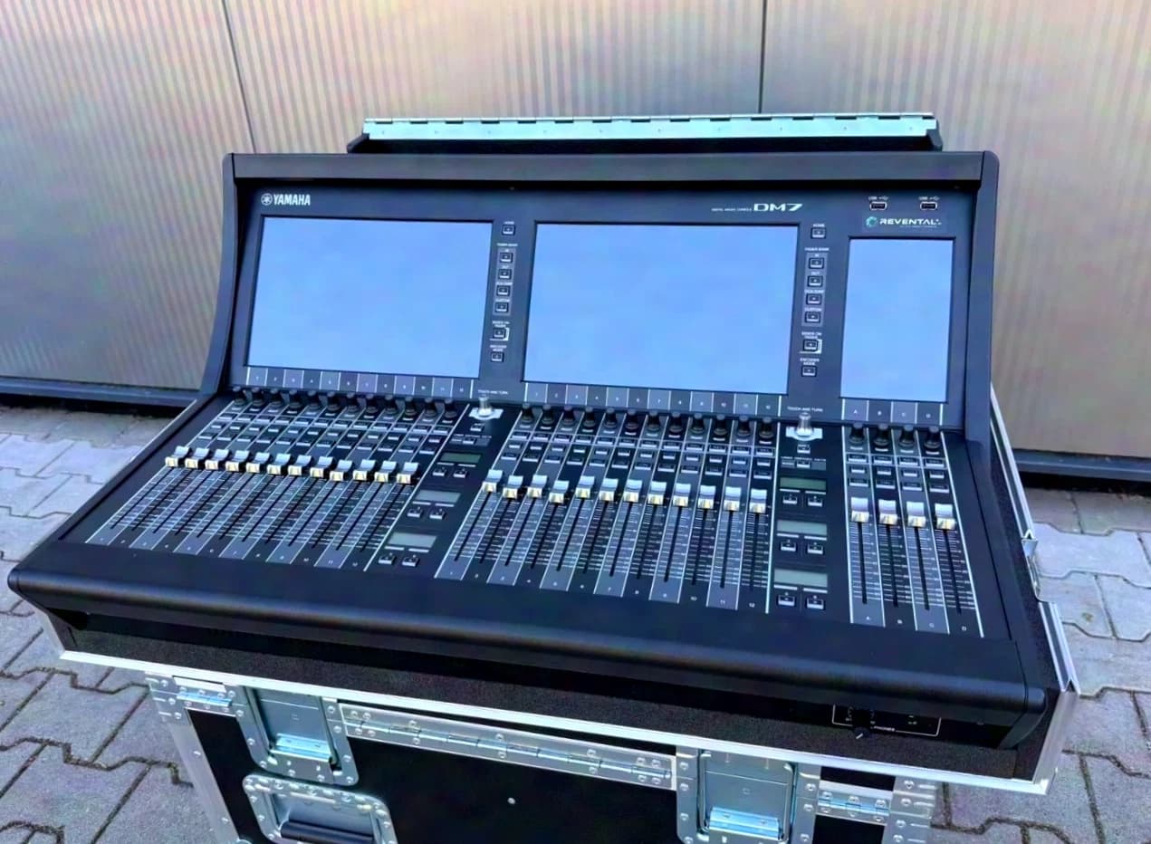 Yamaha DM7