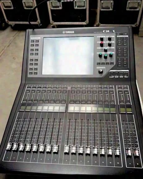 Yamaha QL1 + FC