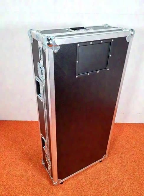123customized Flightcase Trolley für 4× K&M Roundbase stative (Typ 26735)
