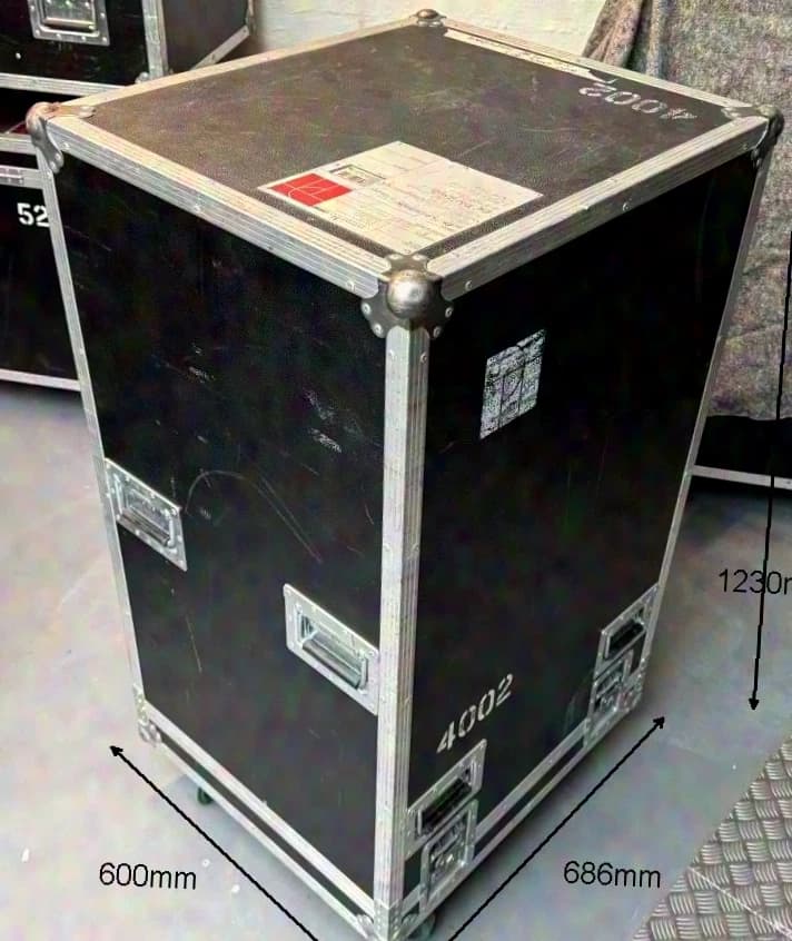 19" Hauben FOH-Rack im Case mit 12HE 19" Geräteträger 686 x 600 x 1230mm (H)