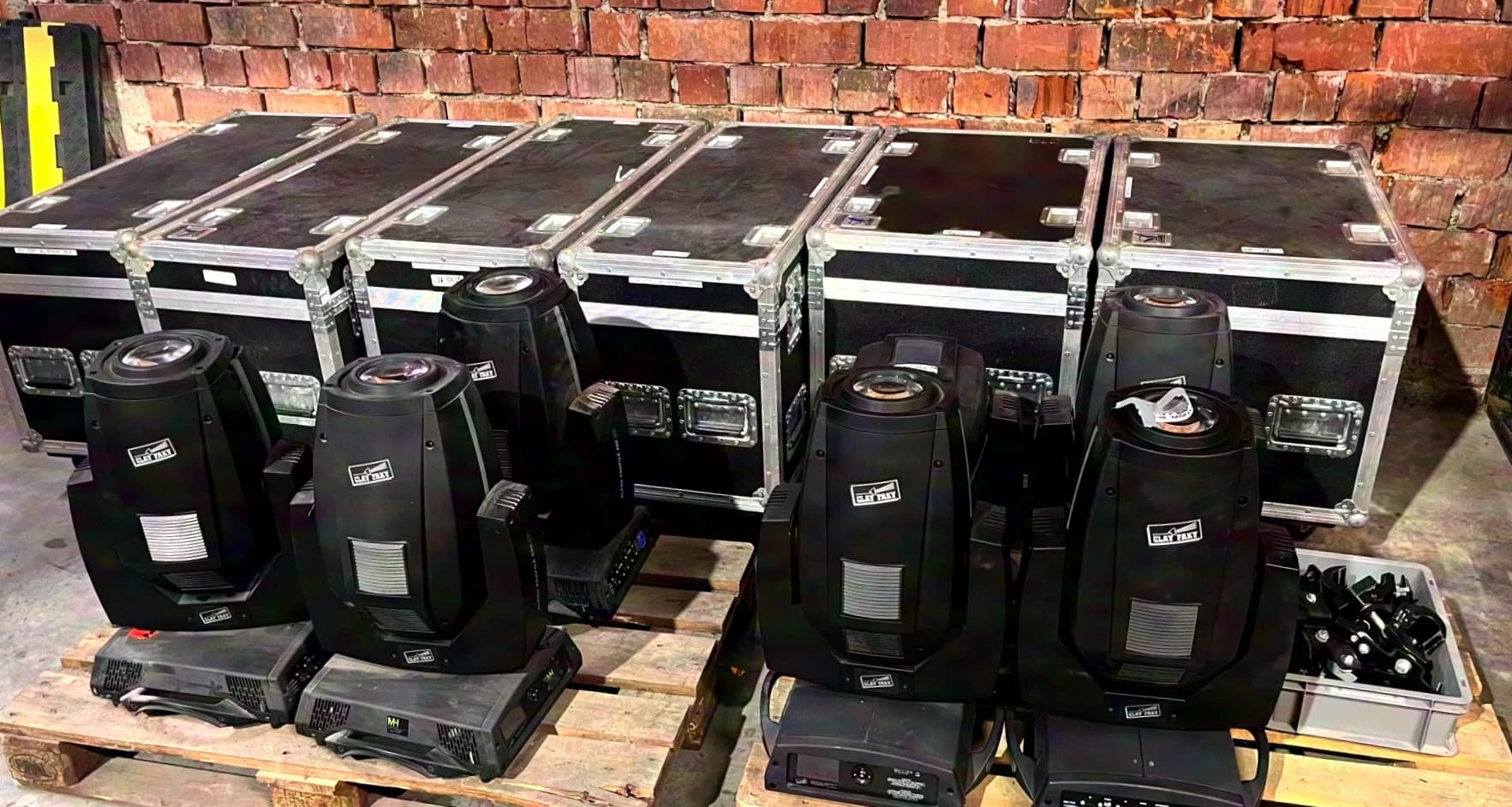 19x Clay Paky Alpha Profile 800 ST Moving Head