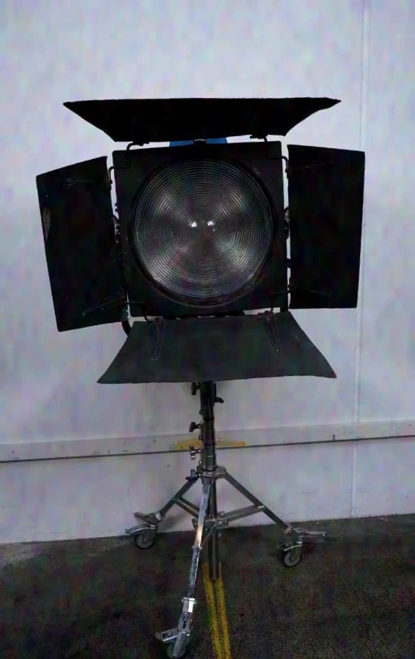 2 x ARRI 6kW Fresnel Daylight