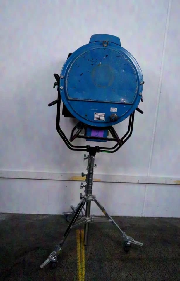 2 x ARRI 6kW Fresnel Daylight