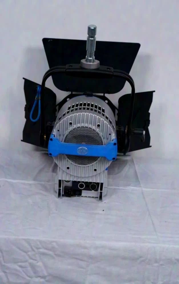 2 x Arri – L7-C Fresnel