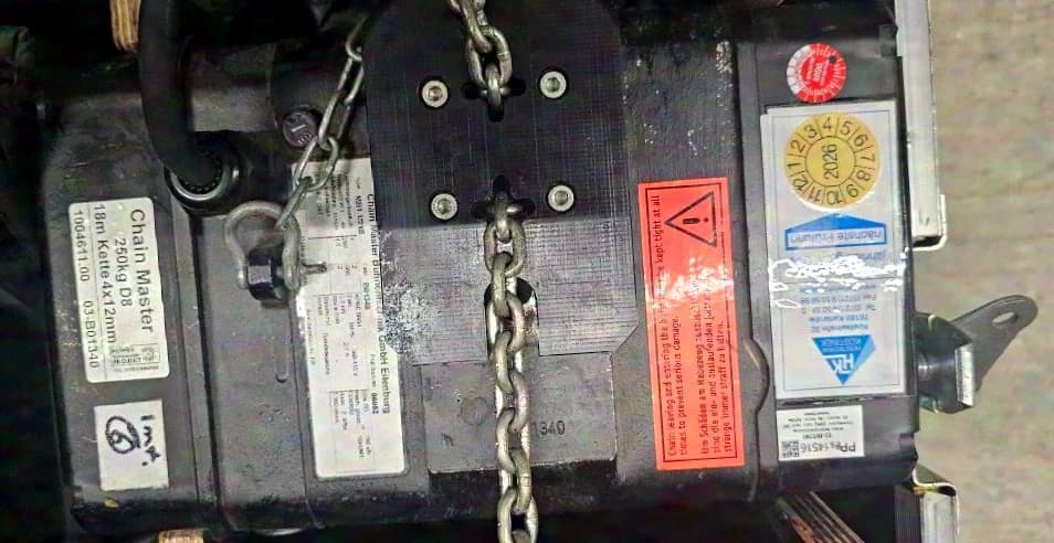 2 x Chainmaster 250kG D8 Motor im Amptown Case als Set