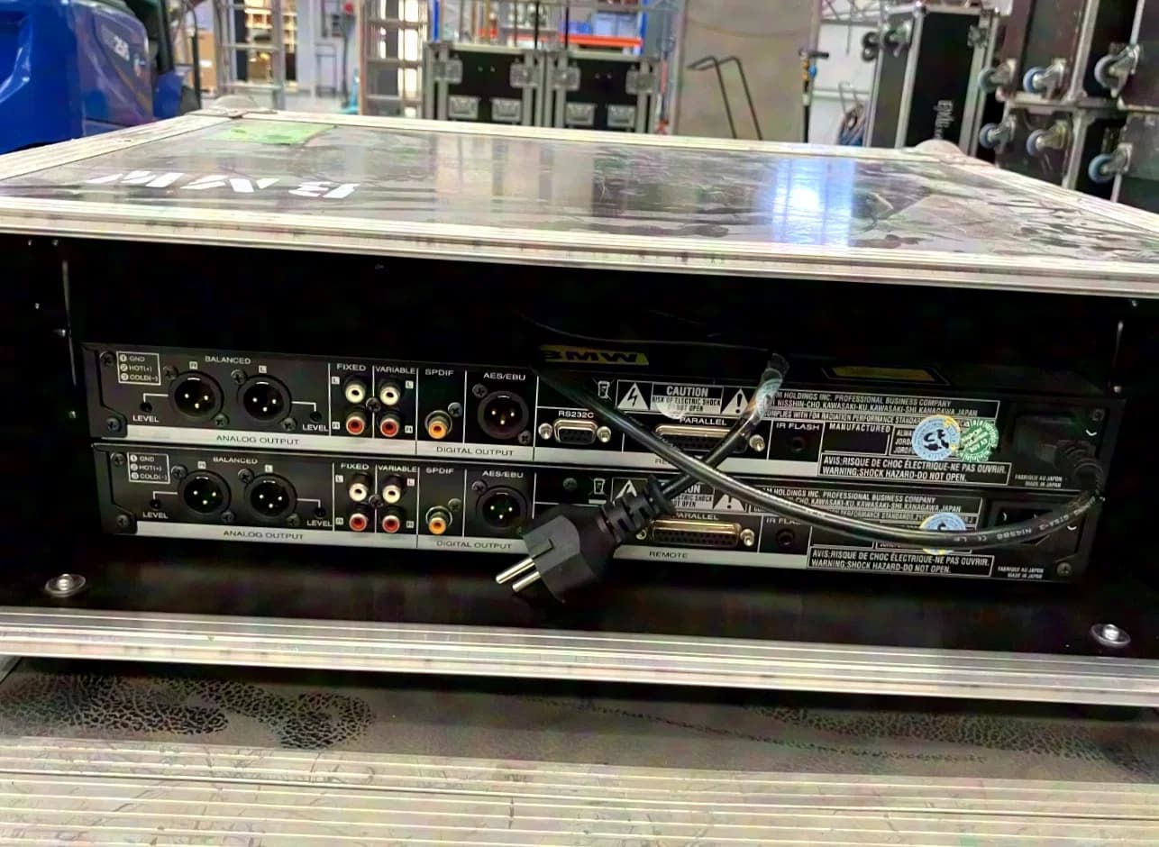 2x Denon DN-C620 CD-Player im Case inkl. Kaltgerätekabel