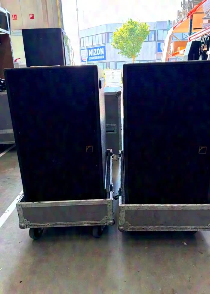 2x L-Acoustics SB118 Subwoofer inkl. Flightcase