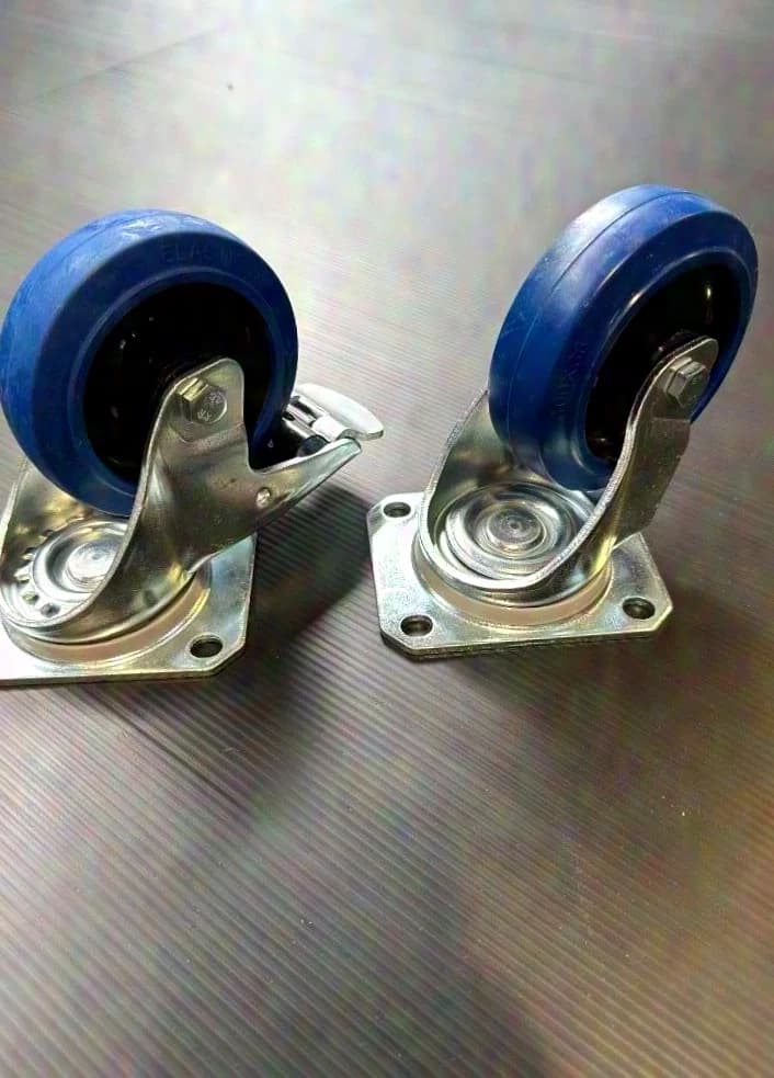 3000 Stück HD Lenkrollen 100mm mit und ohne Bremse Gehäuse 3,5/4mm