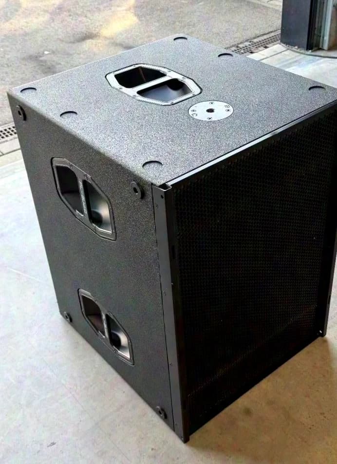 4X PL Audio DLX Basslautsprecher mit Hülle