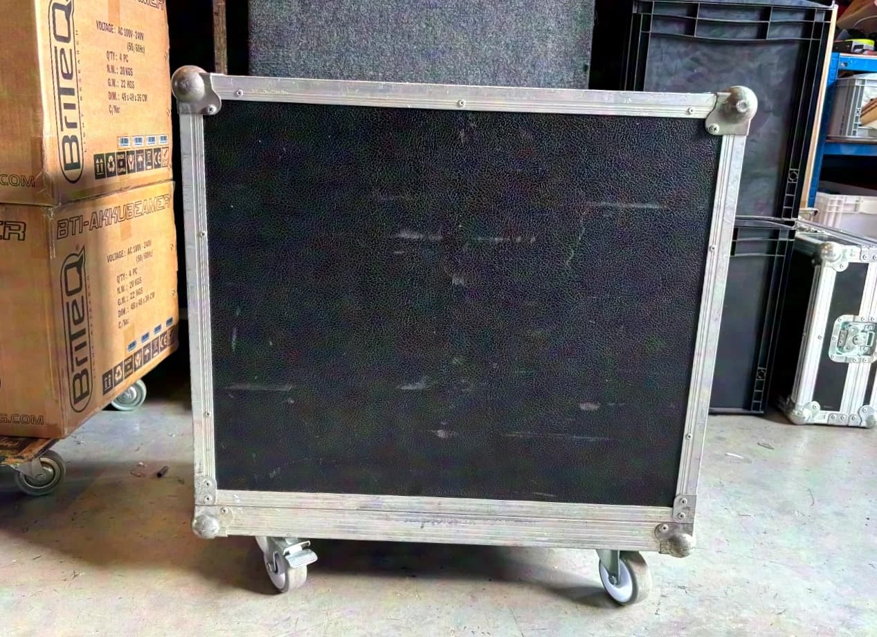 #655 Case 640x400x670 (LBH) Black