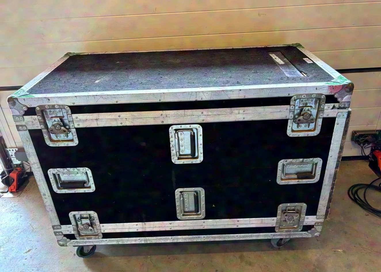 #659 case 1240x640x890 (LBH) black