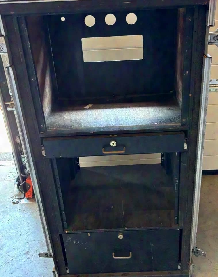 #659 case 1240x640x890 (LBH) black