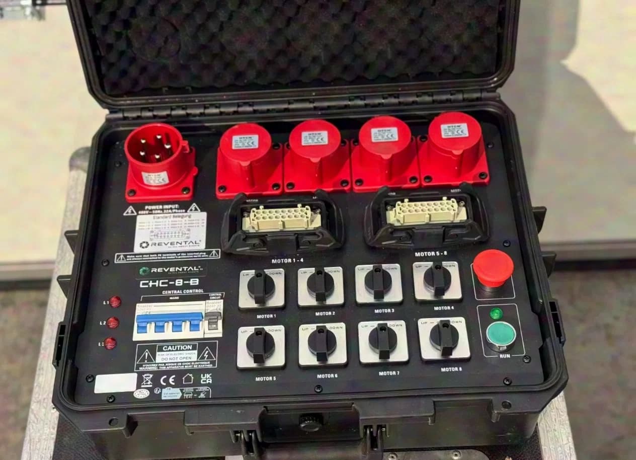 8-Kanal Motorcontroller Steuerung Motorsteuerung im Koffer