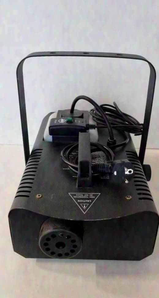 ADJ VF 1300 Nebelmaschine mit 1200 Watt