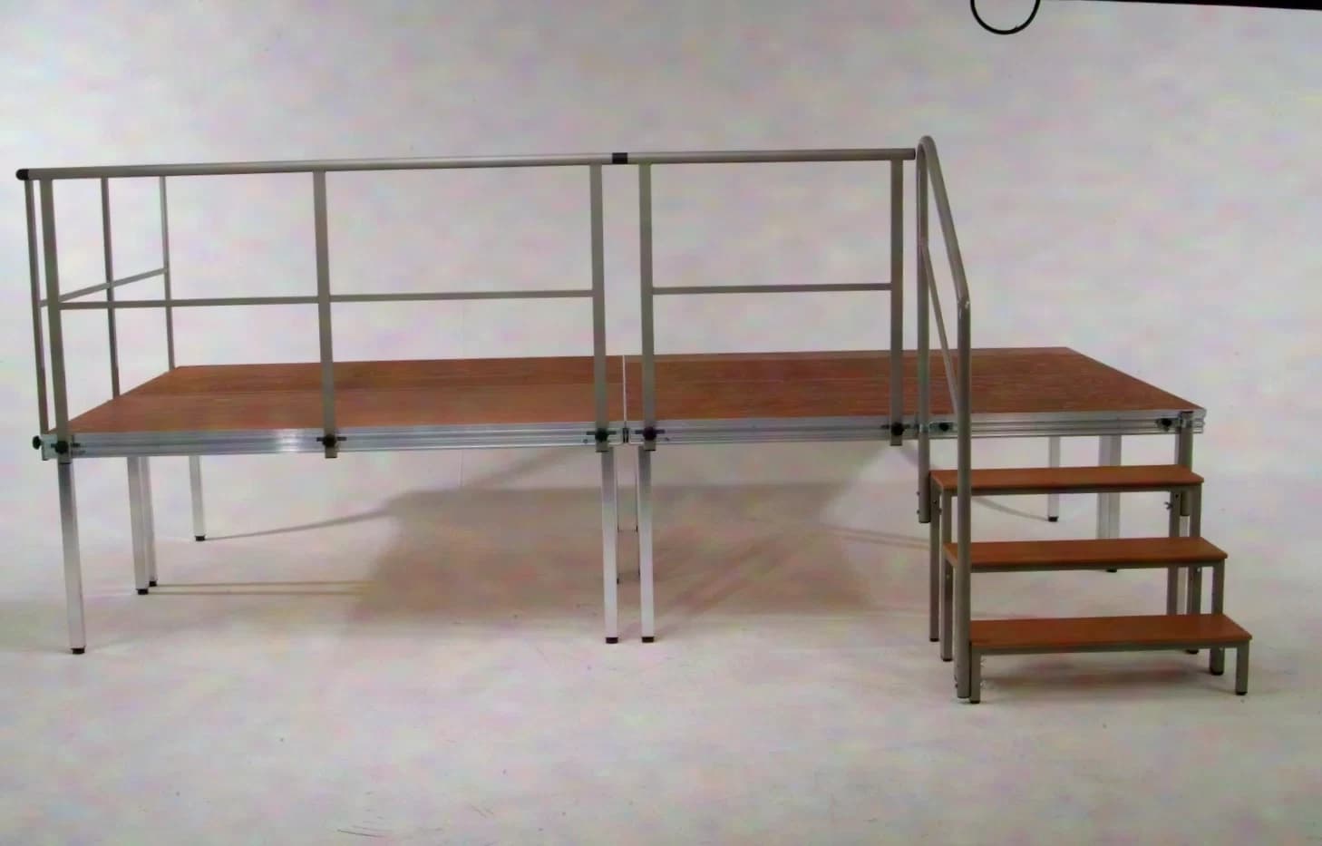 ALLROUND Schulbühne