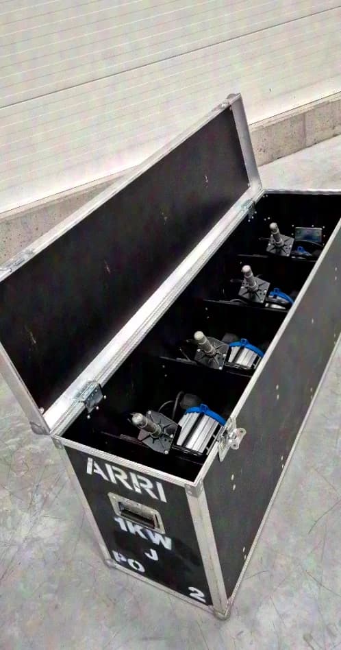 ARRI 1kW JUNIOR, stangenbedienbar