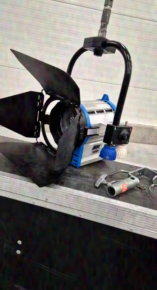 ARRI 1kW JUNIOR, stangenbedienbar