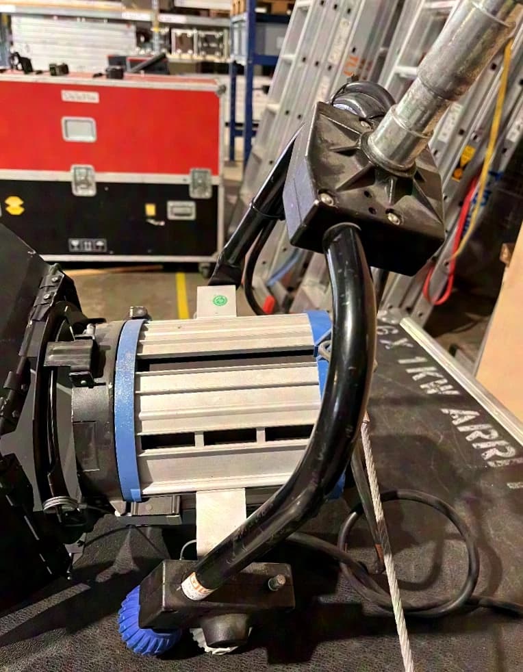 ARRI 1kW Stufenlinse Junior Plus p.o blau / silber