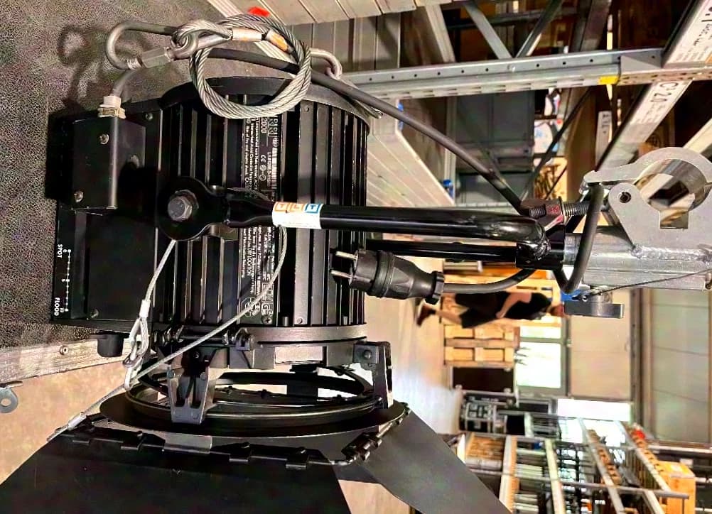 ARRI 2kW Stufenlinse Junior schwarz