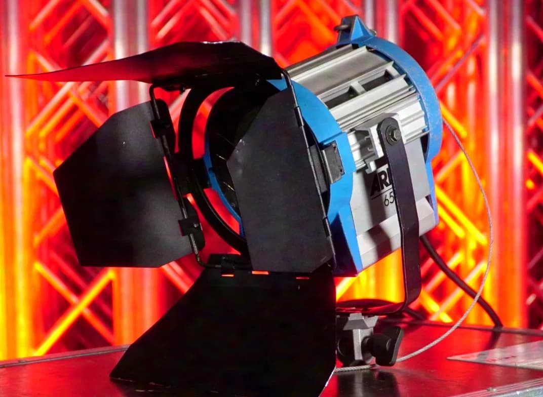 ARRI 650 Plus silber/blau 4er Case