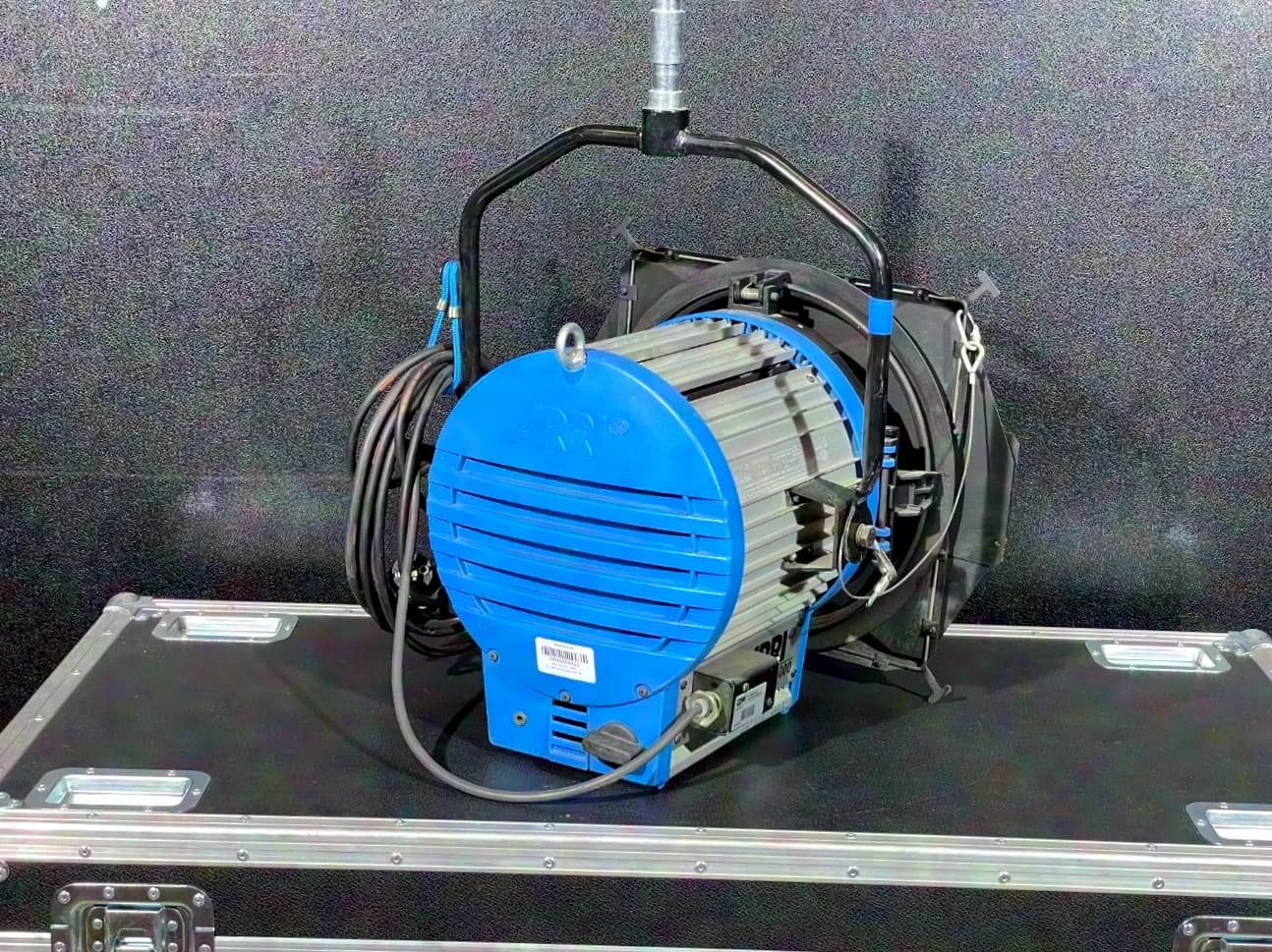 ARRI STUDIO 2000 m.o. Stufenlinsenscheinwerfer, 2kW