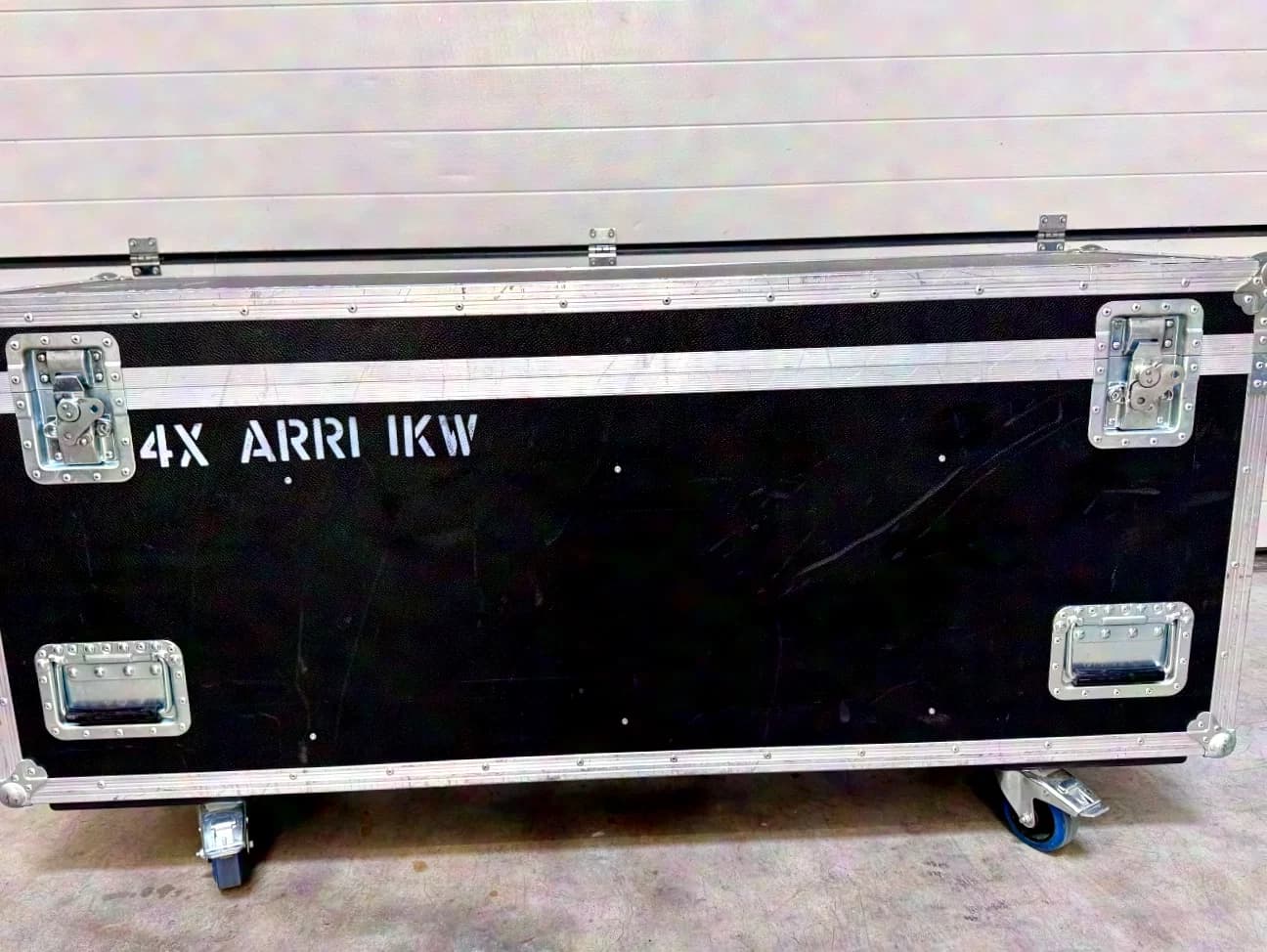 ARRI - True Blue ST1 - 1000W, black, P.O.