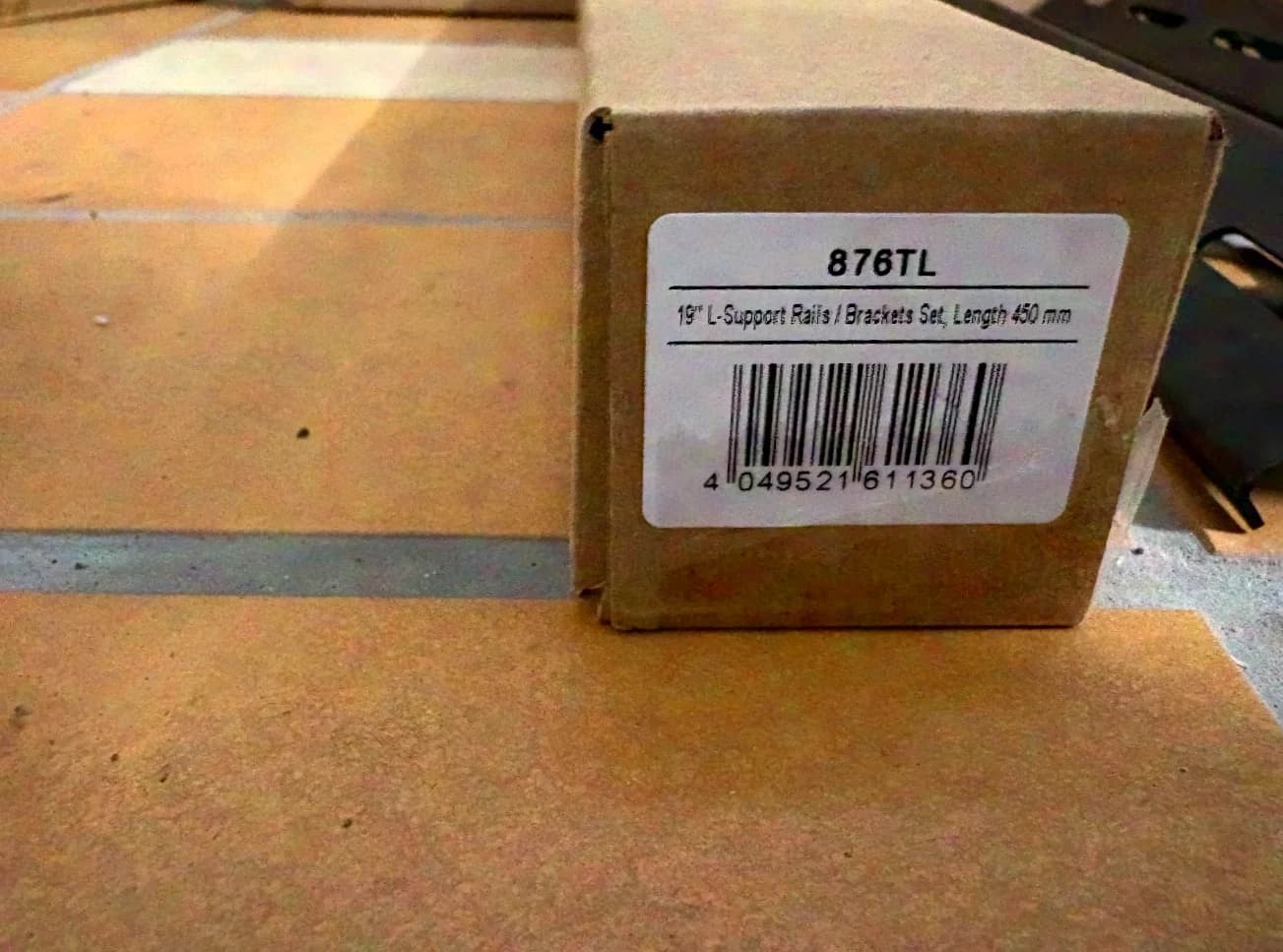 Adam Hall 876TL Rack M-Rail Rackschienen 2er SET, L: 450mm, 19''