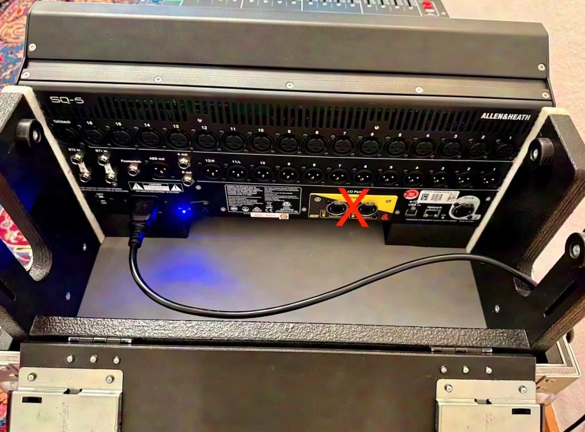 Allen & Heath SQ5 inkl. Procase-Trolley